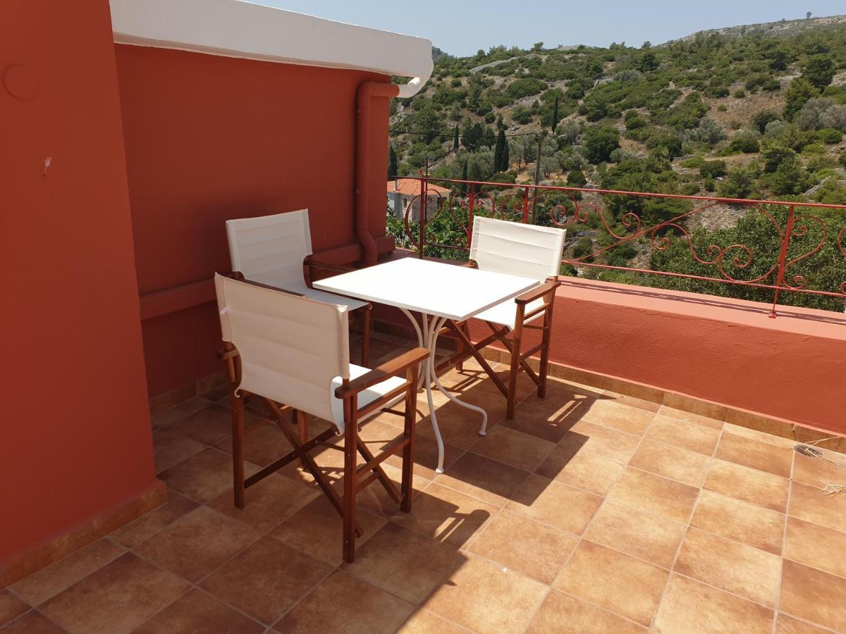 Philoxenia Traditional Apartments Agios Georgios Sykousis Exterior foto